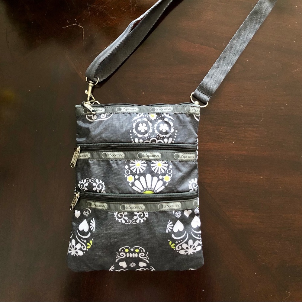LeSportSac Crossbody Skull Pattern